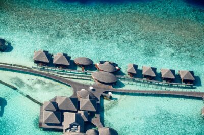 Maldives : la taxe de 17 % sur les voyagistes étrangers annoncée repoussée à avril 2027