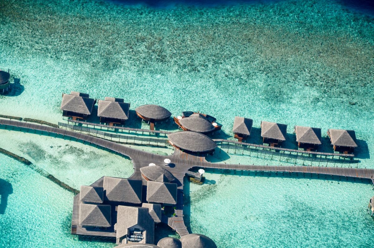 Maldives : la taxe de 17 % sur les voyagistes étrangers annoncée repoussée à avril 2027